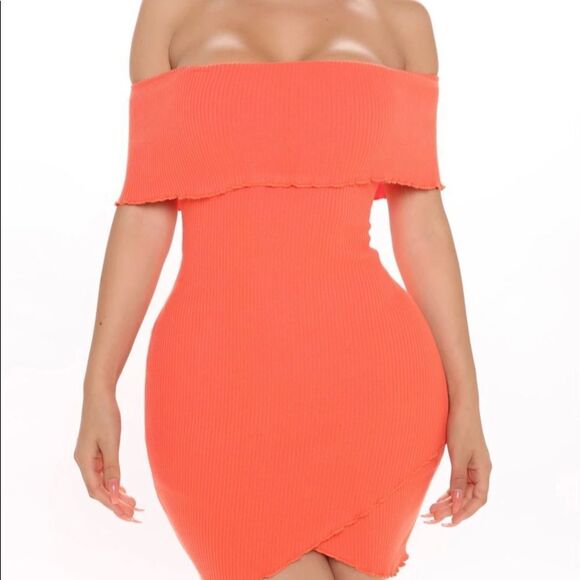Fashion Nova Dresses & Skirts - SOLD OUT NWT FASHION NOVA Mini Orange Dress L